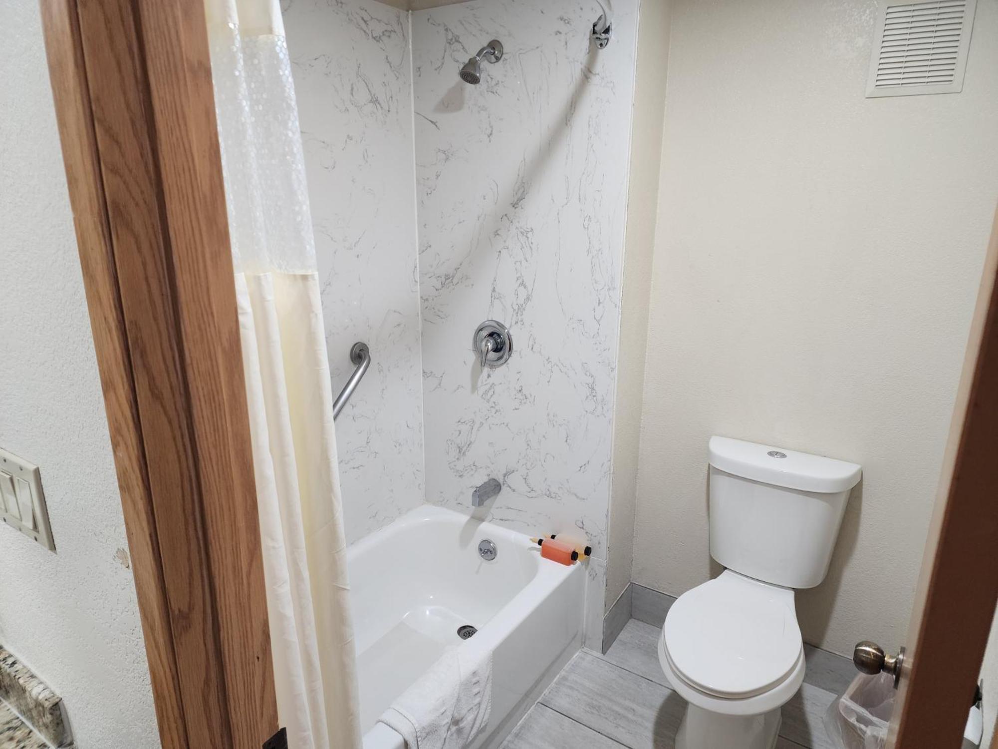 Budget Inn Corcoran Екстериор снимка