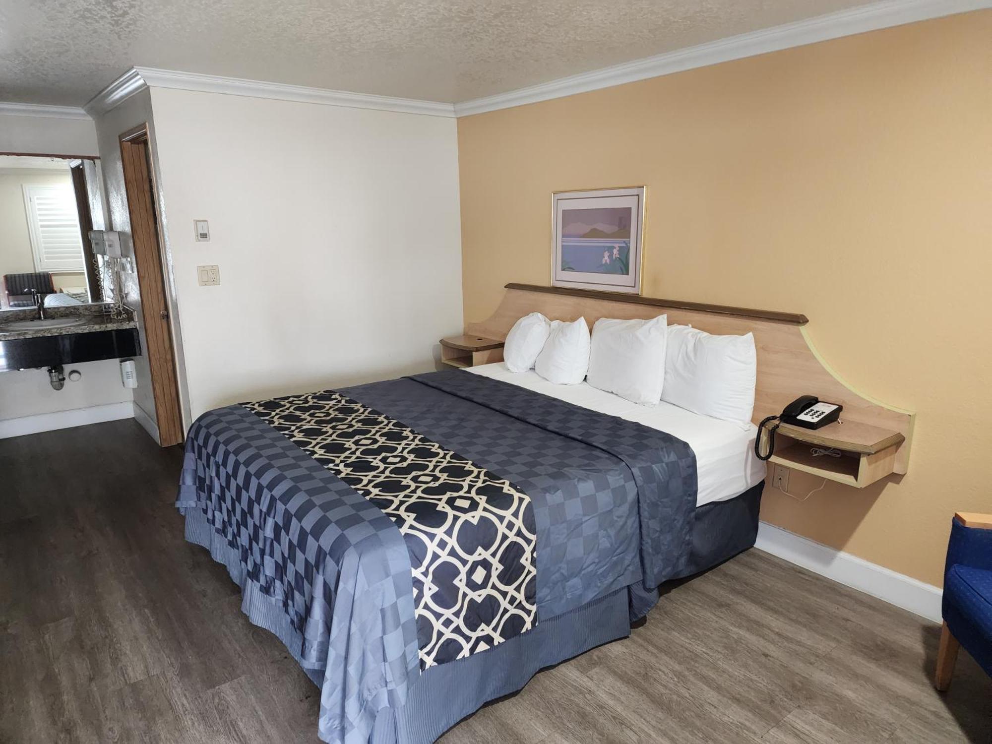 Budget Inn Corcoran Екстериор снимка