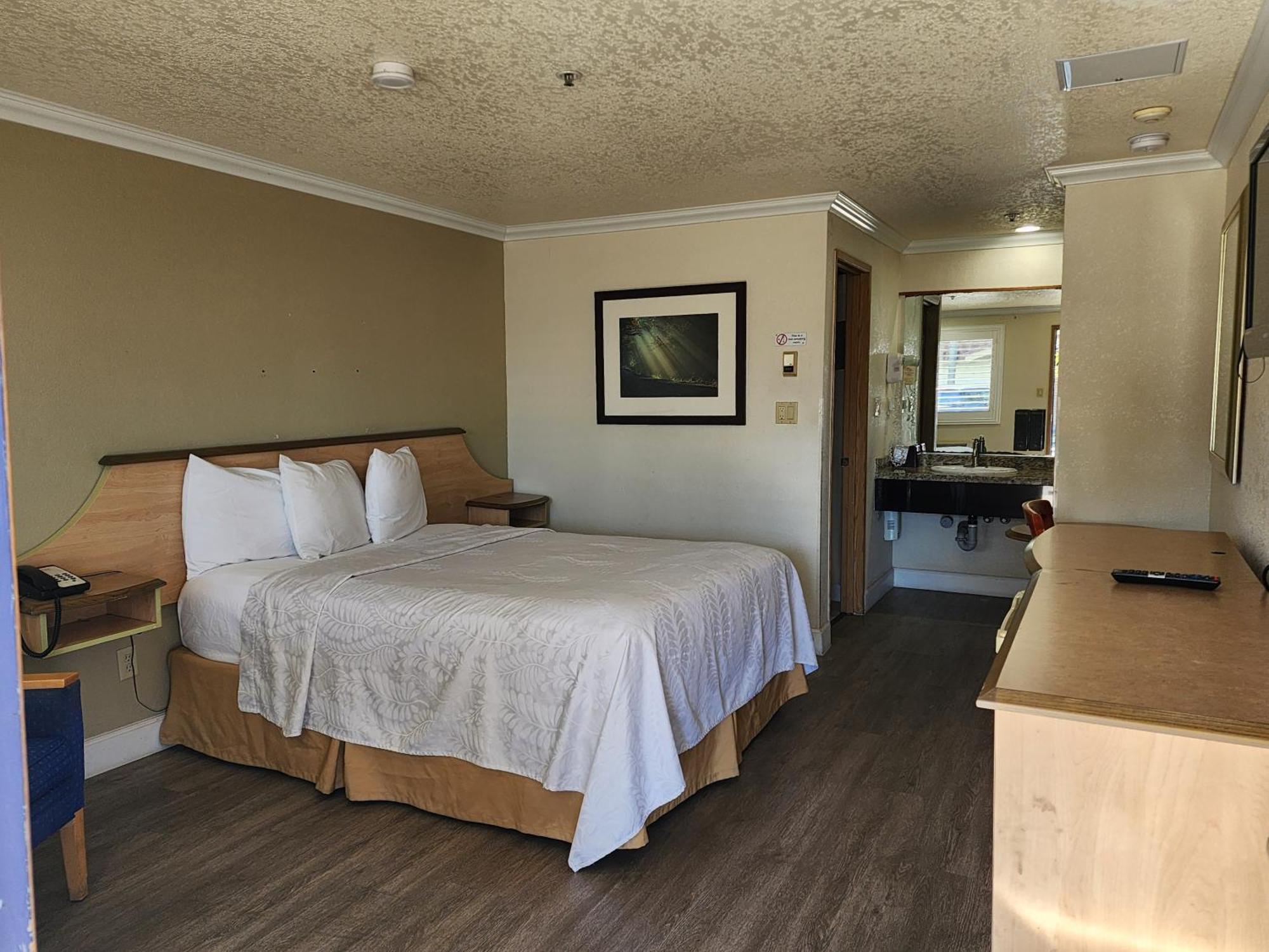 Budget Inn Corcoran Екстериор снимка