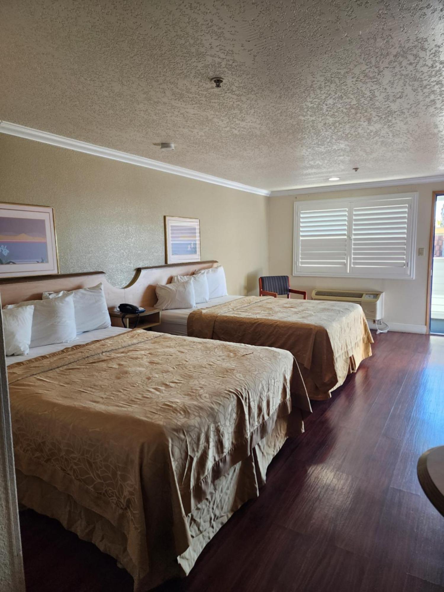 Budget Inn Corcoran Екстериор снимка