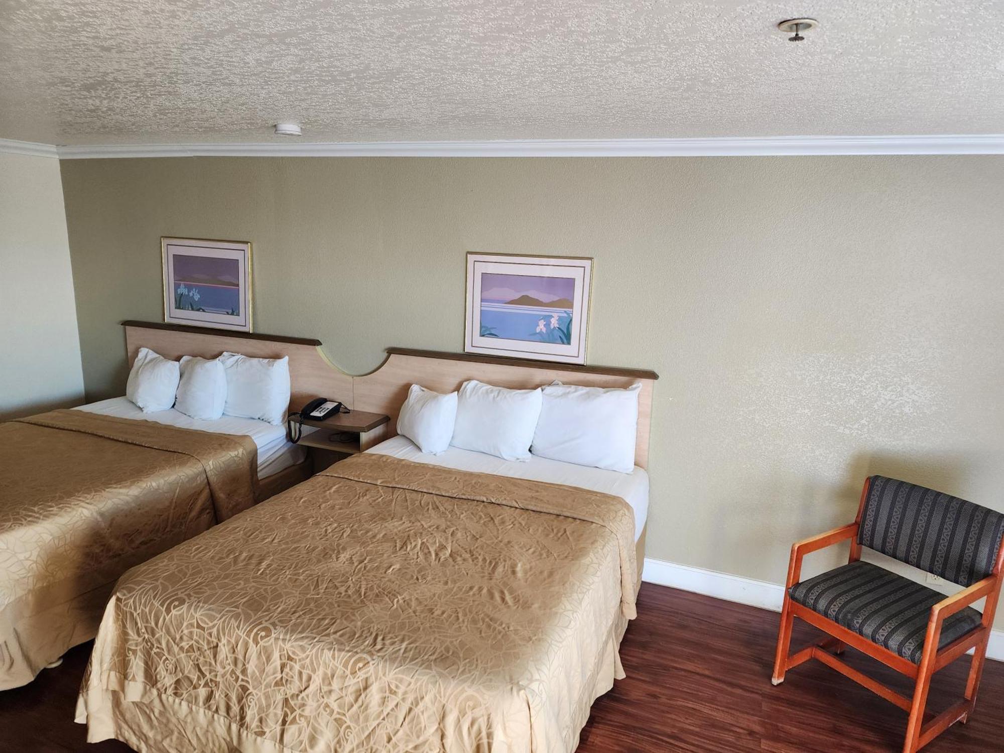 Budget Inn Corcoran Екстериор снимка