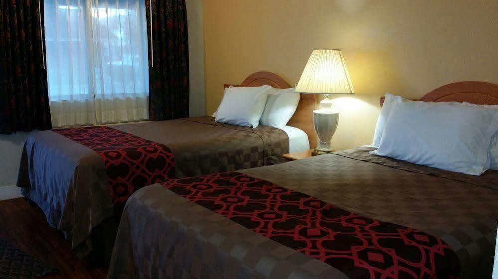 Budget Inn Corcoran Екстериор снимка