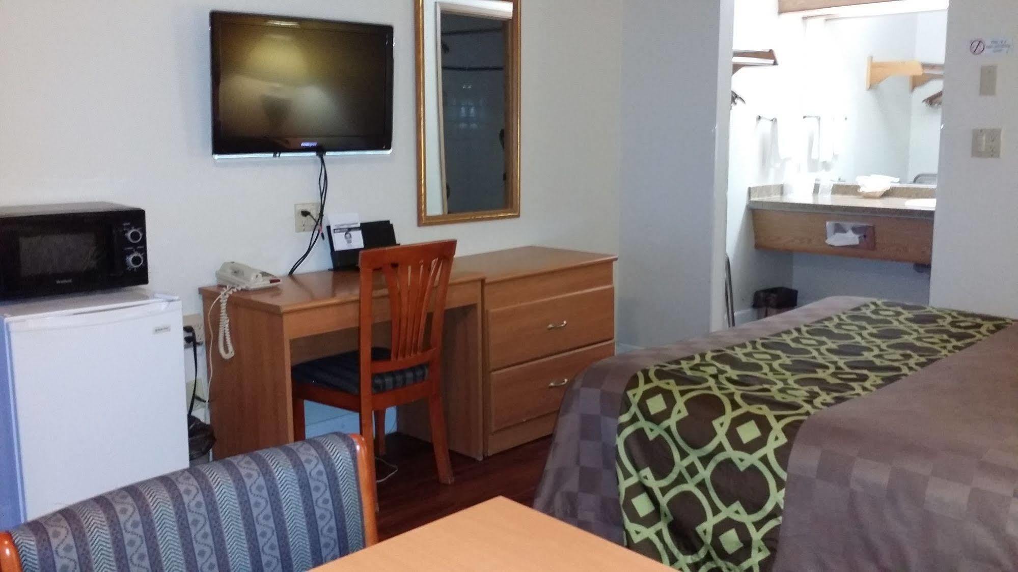 Budget Inn Corcoran Екстериор снимка